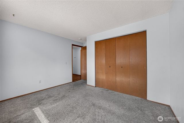 26415 Carnaby Way, Kent, WA 98032