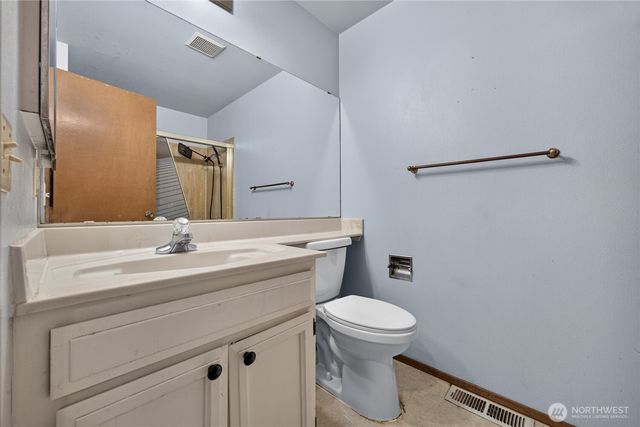 26415 Carnaby Way, Kent, WA 98032
