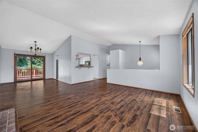 26415 Carnaby Way, Kent, WA 98032