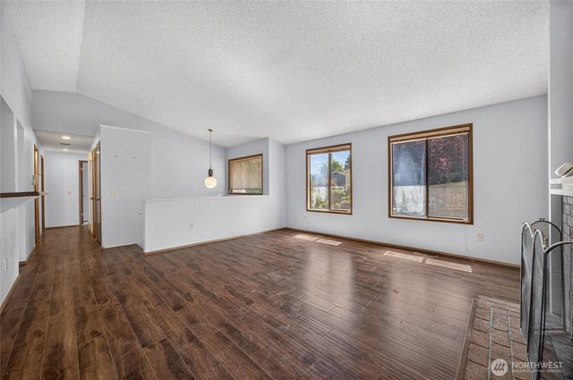 26415 Carnaby Way, Kent, WA 98032