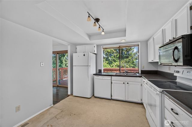 26415 Carnaby Way, Kent, WA 98032
