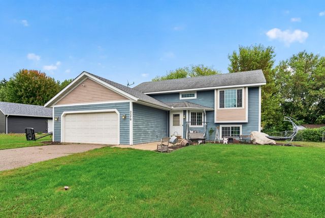 9578 River Forest Drive, Monticello, MN 55362