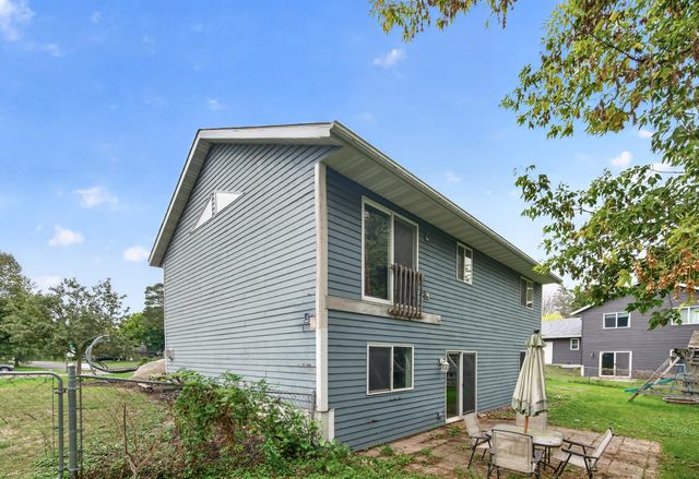 9578 River Forest Drive, Monticello, MN 55362