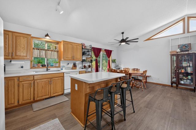9578 River Forest Drive, Monticello, MN 55362