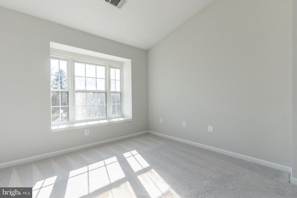 Image 32 of property listing at 12330 QUARTERBACK CT, Bowie, MD 20720