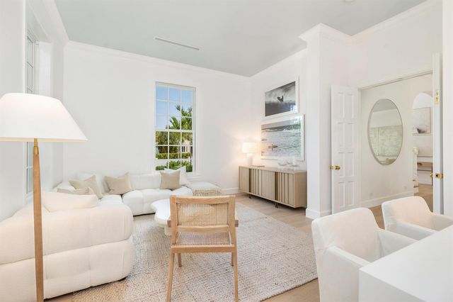 205 Gray Street, West Palm Beach, FL 33405