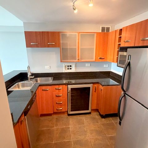 7337 S South Shore Drive 1412, Chicago, IL 60649