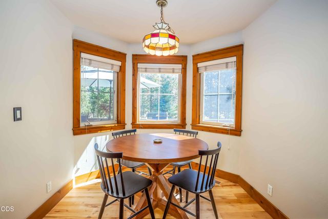 57620 Holly Lane, Sunriver, OR 97707