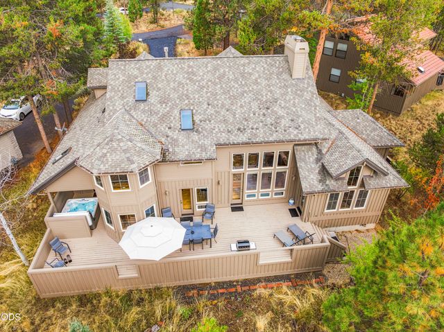 57620 Holly Lane, Sunriver, OR 97707