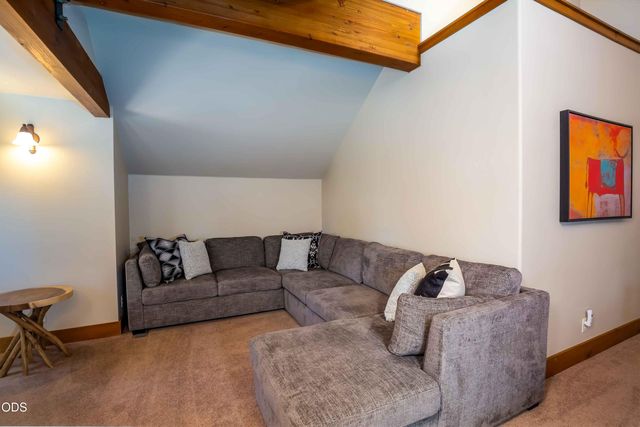 57620 Holly Lane, Sunriver, OR 97707