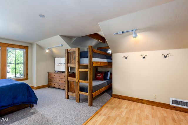 57620 Holly Lane, Sunriver, OR 97707