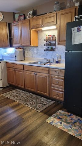 242 W Highland Avenue, Ravenna, OH 44266