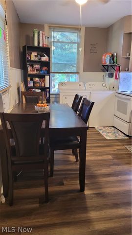 242 W Highland Avenue, Ravenna, OH 44266