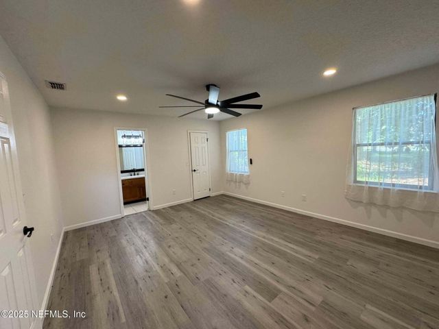 393 RIVER REACH Road, Fleming Island, FL 32003