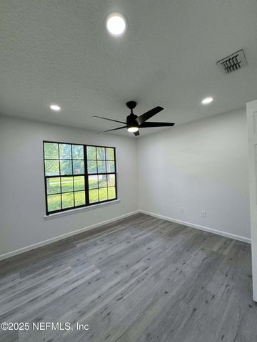 393 RIVER REACH Road, Fleming Island, FL 32003