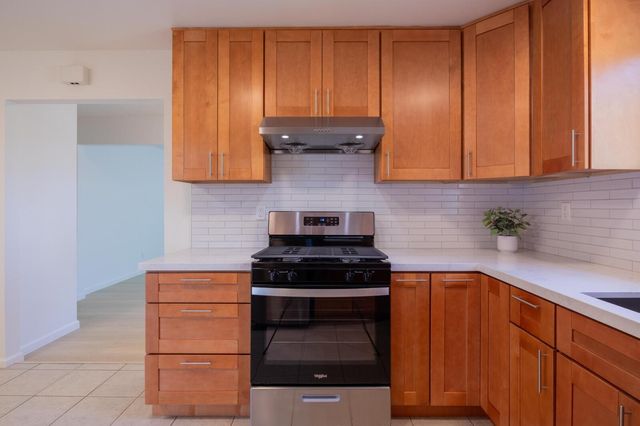 128 Brookside Place, Marina, CA 93933