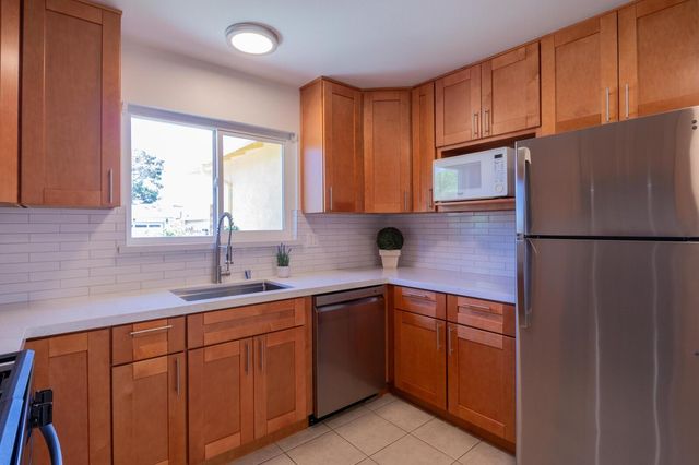 128 Brookside Place, Marina, CA 93933