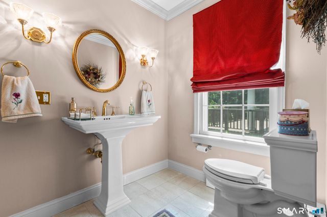 42 Sturbridge Hill Road, New Canaan, CT 06840