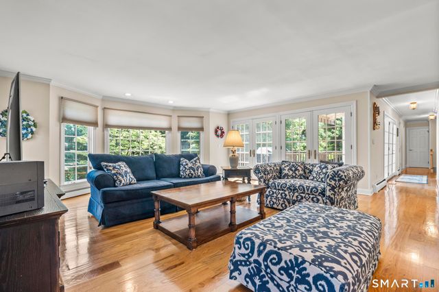 42 Sturbridge Hill Road, New Canaan, CT 06840