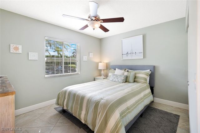 7818 Emerald CIR E103, Naples, FL 34109