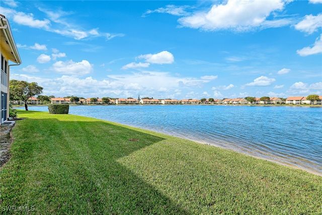 7818 Emerald CIR E103, Naples, FL 34109