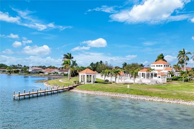 7818 Emerald CIR E103, Naples, FL 34109