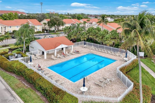 7818 Emerald CIR E103, Naples, FL 34109