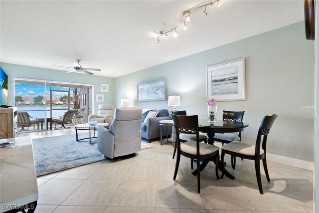 7818 Emerald CIR E103, Naples, FL 34109