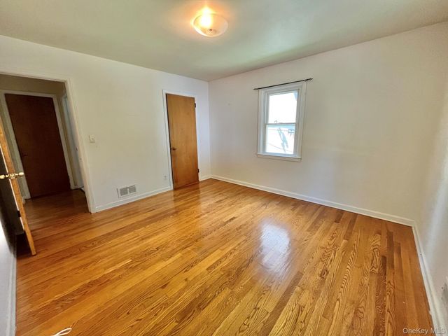 9 Ferndale Place, Larchmont, NY 10538
