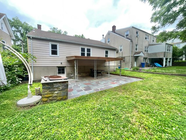 9 Ferndale Place, Larchmont, NY 10538