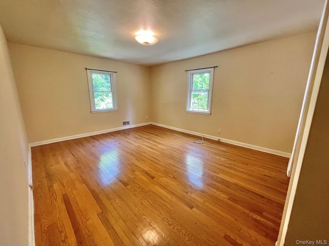 9 Ferndale Place, Larchmont, NY 10538