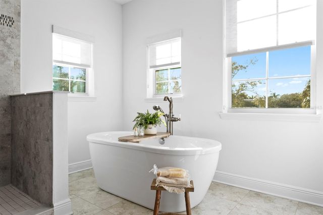 6003 S ELKINS AVENUE, Tampa, FL 33611