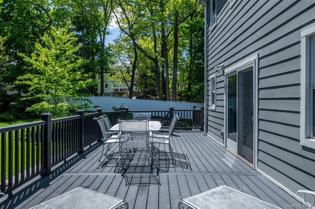 29 Oakdale Avenue, New Rochelle, NY 10801