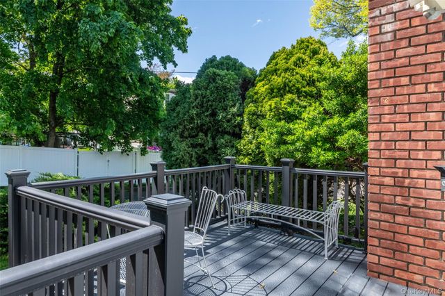 29 Oakdale Avenue, New Rochelle, NY 10801