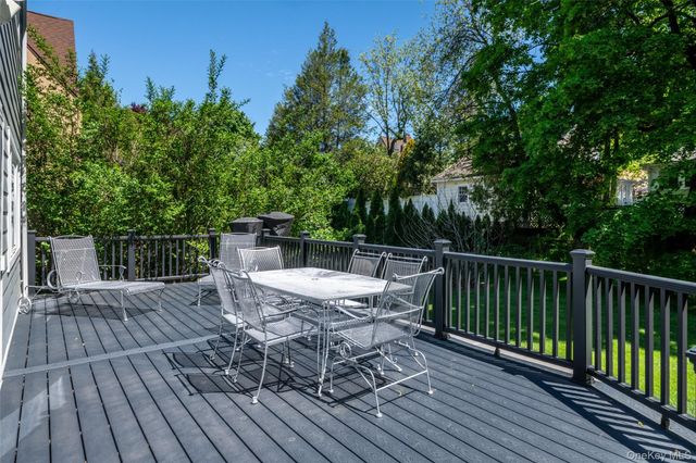 29 Oakdale Avenue, New Rochelle, NY 10801