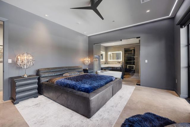 908 White Street, Houston, TX 77007