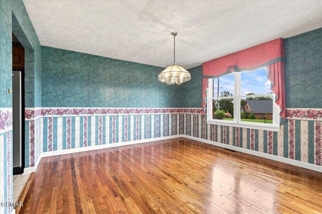 1272 Stonewall Jackson Drive, Dandridge, TN 37725