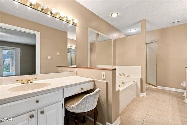 1272 Stonewall Jackson Drive, Dandridge, TN 37725