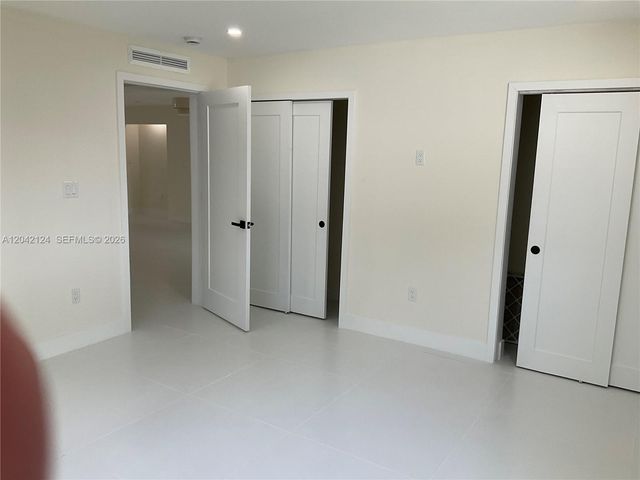 2315 NW 3rd St, Miami, FL 33125