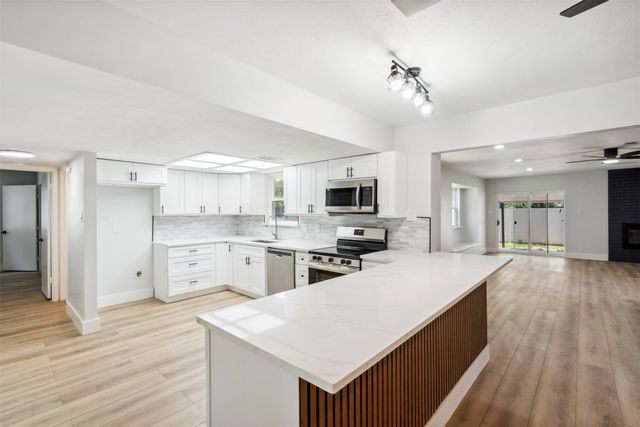 604 Buffalo Drive, Arlington, TX 76013