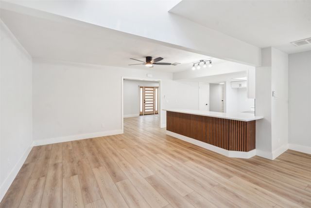 604 Buffalo Drive, Arlington, TX 76013
