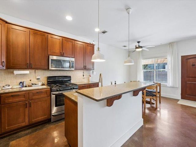 3211 Holton ST 3211B, Austin, TX 78702