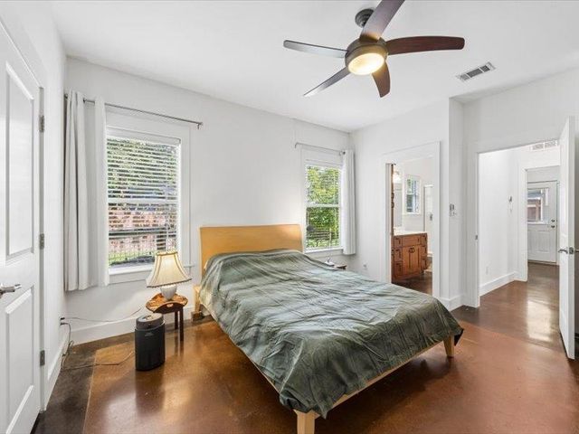 3211 Holton ST 3211B, Austin, TX 78702
