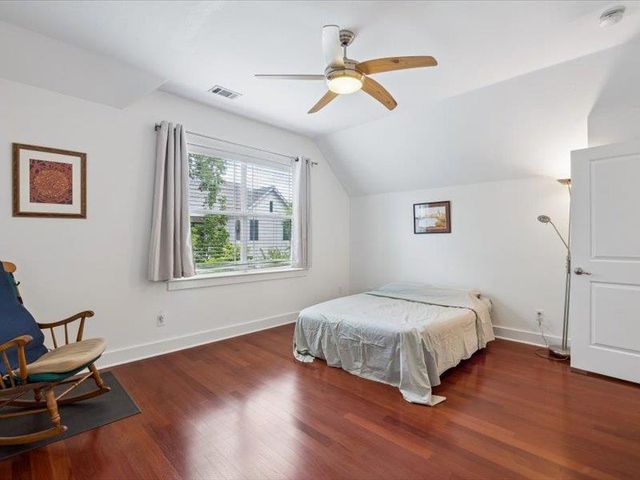 3211 Holton ST 3211B, Austin, TX 78702