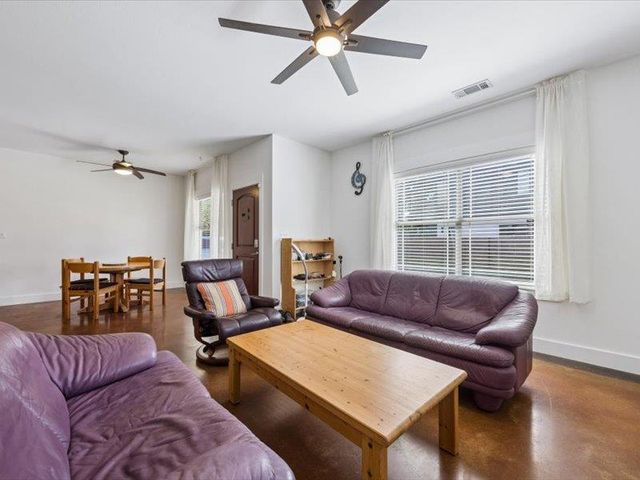 3211 Holton ST 3211B, Austin, TX 78702