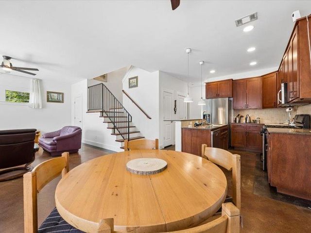 3211 Holton ST 3211B, Austin, TX 78702