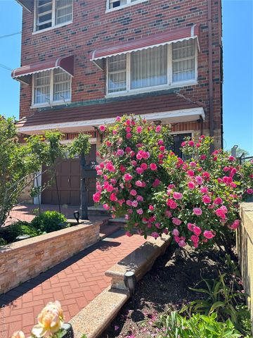 7714 Cypress Hills Street, Glendale, NY 11385