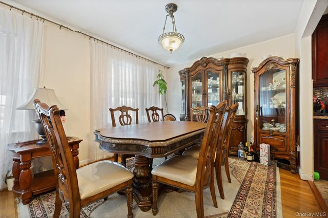 7714 Cypress Hills Street, Glendale, NY 11385