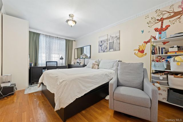 7714 Cypress Hills Street, Glendale, NY 11385