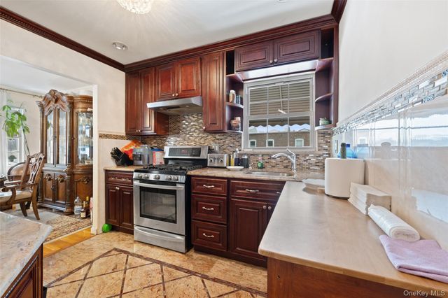 7714 Cypress Hills Street, Glendale, NY 11385